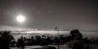 VIEW SOUTH OVER ELTHAM VALLEY FROM CLUNES VILLAGE.0800.24 MARCH  2015