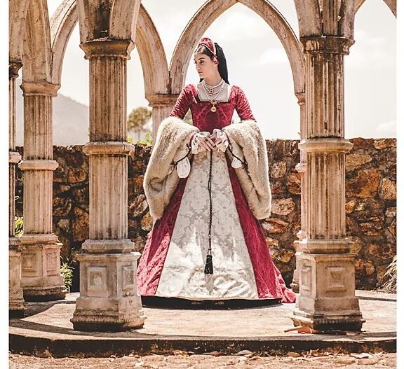 Annalise's Anne Boleyn dress.