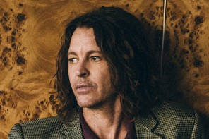 A crowd favourite - Bernard Fanning is back for 2017 Splendour.